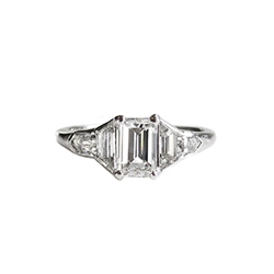 Vintage Art Deco 1930's 1.50ct t.w. Emerald Cut Diamond Engagement Wedding Ring Platinum
