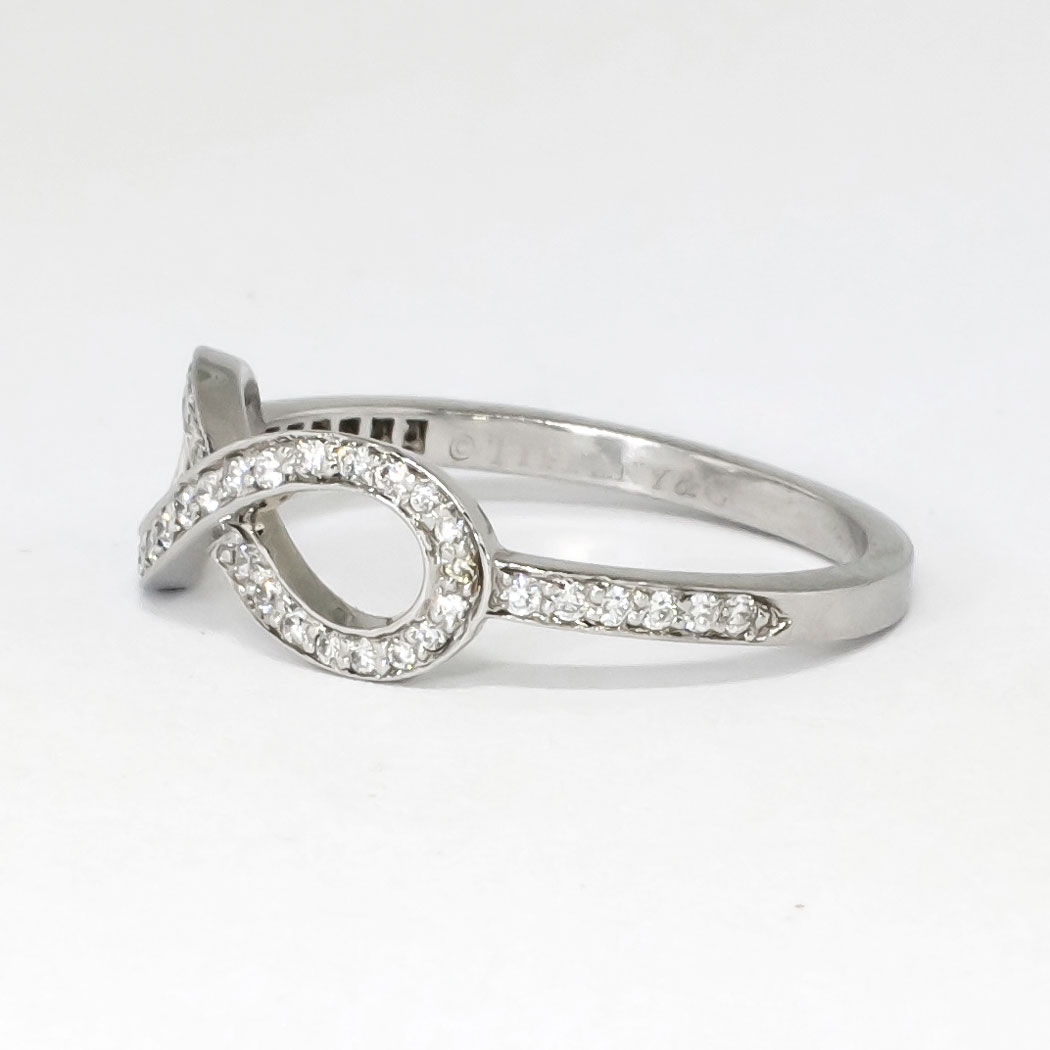 Estate Tiffany & Co. Infinity Diamond Ring Platinum Promise Wedding