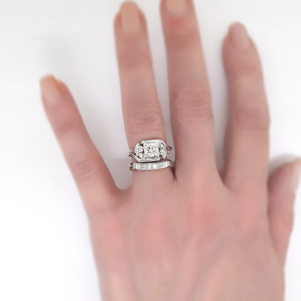 Vintage Retro 1940 s .83ct t.w. Diamond Engagement Ring Bridal